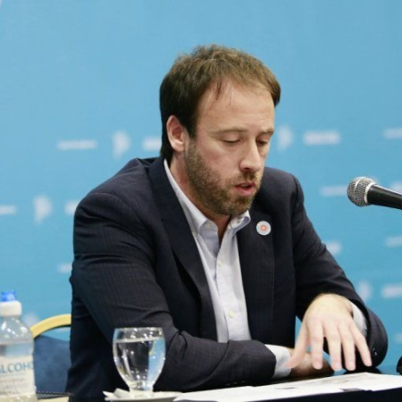 Provincia advierte que el superávit fiscal “se queda sin nafta” por la caída del consumo