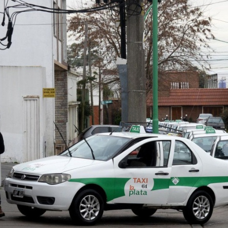 La falta de GNC deja taxis fuera de servicio en La Plata y desata tensión en la región