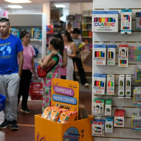 Industriales presionan por el regreso de las 12 cuotas ante la caída del consumo