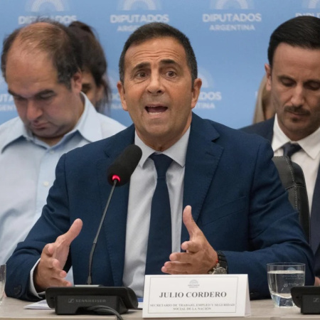 El Gobierno apura la revisión de 800 convenios colectivos tras el fin de la ultraactividad