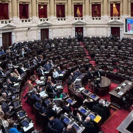 Tras el fallo por universidades, la oposición impulsa una ley para recomponer salarios y frenar despidos en ciencia