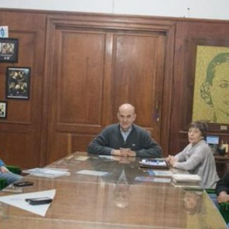 Zurro apuntó contra los recortes de Milei y defendió la inversión municipal en salud