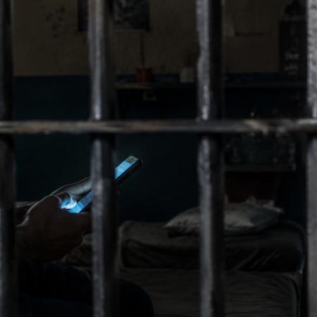 Curestis volvió a reclamar la prohibición de celulares en cárceles bonaerenses