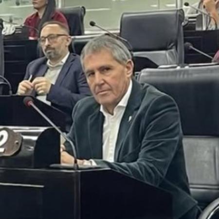 Un concejal de La Libertad Avanza rompió el bloque y se sumó al armado de Massa