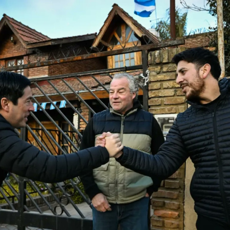“El camino del desarrollo es con obra pública”: Nardini estrena pavimento en Villa de Mayo