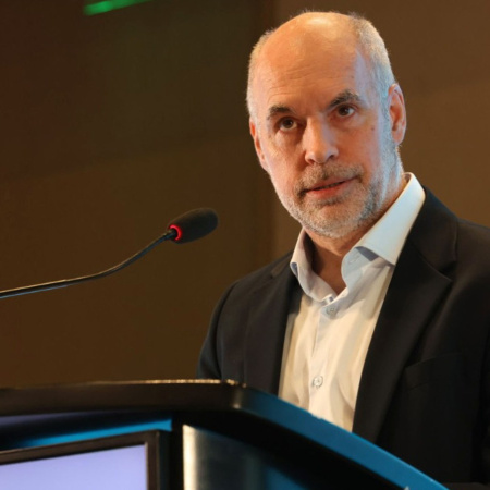 Rodríguez Larreta pide un acuerdo de 20 años y se despega de los extremos: “No se puede construir desde el anti Milei”