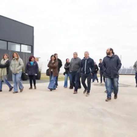 Mercedes busca conectar a las escuelas técnicas con el Sector Industrial Planificado