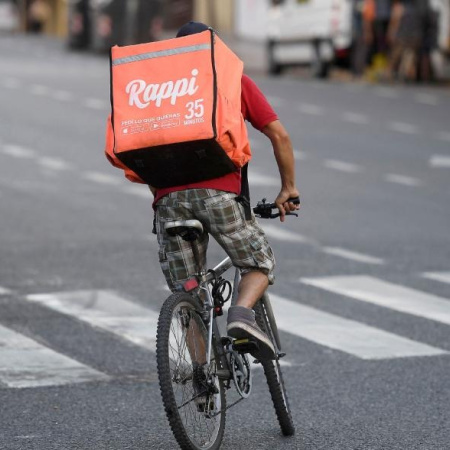 Para no caer en la pobreza, un delivery debe hacer 150 viajes por mes