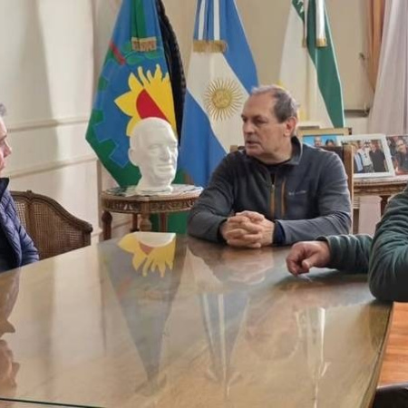 Stadnik se reunió con productores de Casares por el estado de caminos y la situación hídrica en Cadret - La Sofía