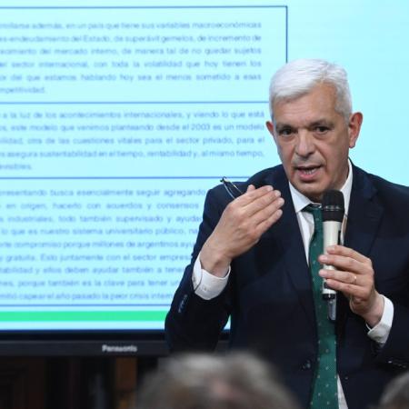 Domínguez reapareció, agitó la interna y desafió a Kicillof