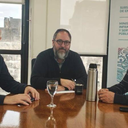 Alberti busca ampliar las redes de gas y energía
