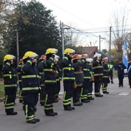 Pila destinó $20 millones para fortalecer a los Bomberos Voluntarios