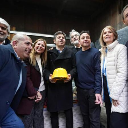 Kicillof visitó San Vicente con anuncios de formación laboral y un homenaje a Perón