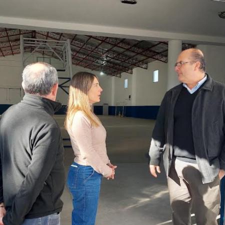 Tordillo renovó el Polideportivo Municipal con mejoras en todo el edificio