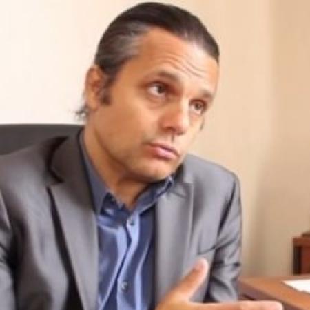 Peretta cruzó a la ANMAT: “La venta libre de medicamentos es un disparate”