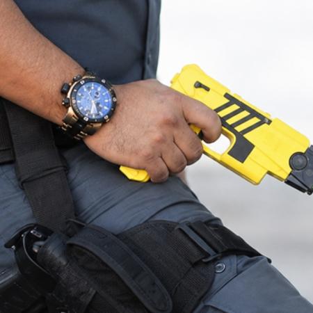 El massismo impulsa el debate por el uso de armas no letales en la Policía Bonaerense