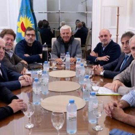Intendentes de distintos partidos se unen para reclamar más fondos a Kicillof