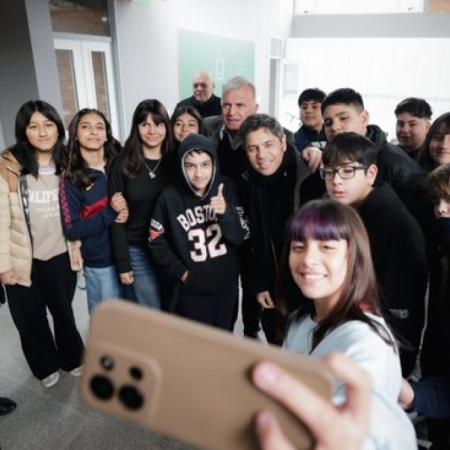 Kicillof inauguró una escuela técnica paralizada por Nación en Berazategui