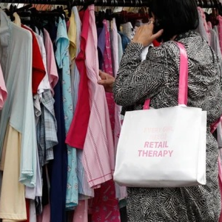 Ventas minoristas PyME cayeron 3,8% en julio y el consumo se refugió en lo esencial  