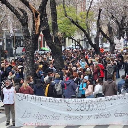 Docentes bonaerenses exigieron reabrir la paritaria: “Queremos un salario digno”