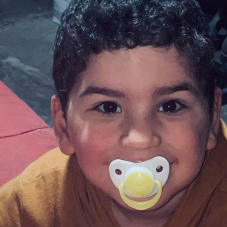 Todos por Ciro: una mamá pide ayuda para sostener su salud
