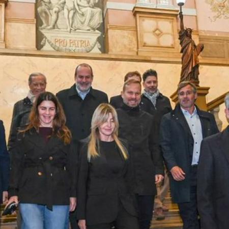 Intendentes buscaron acercar posiciones con Máximo Kirchner