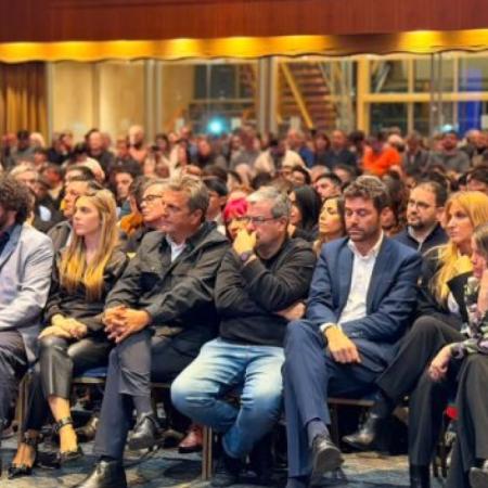 Massa reapareció en Rosario y pidió unidad para construir una alternativa nacional