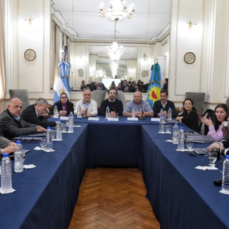 Kreplak defendió la reforma sanitaria de Kicillof y la oposición puso el foco en la crisis de IOMA