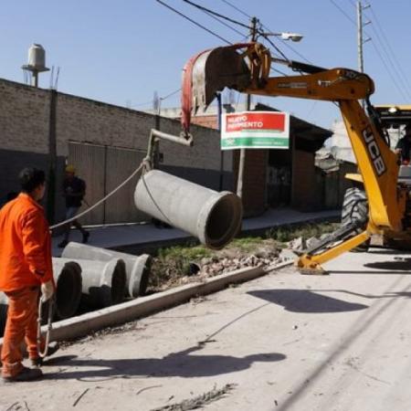 Obras, contratos y millones: piden transparentar la gestión de Gray
