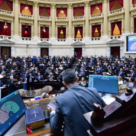 EN VIVO:  Diputados debate la reforma del BCRA mientras la oposición presiona por endeudamiento y discapacidad