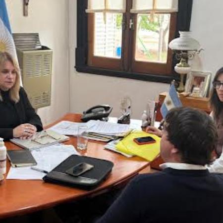 Revilla y Bonino analizaron la situación del transporte escolar rural