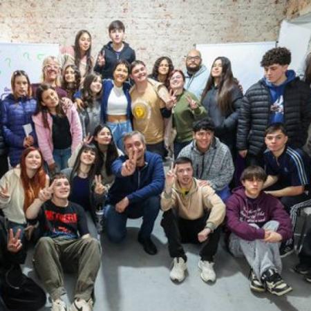 Máximo Kirchner y Mayra Mendoza escucharon a estudiantes de Magdalena