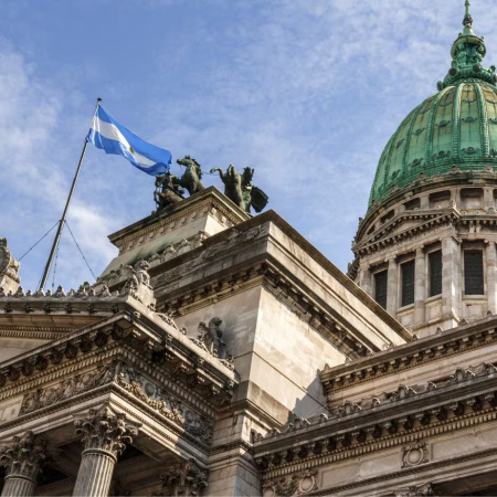 Milei manda el Presupuesto 2027 al Congreso sin cadena nacional y lo ata a la reforma política