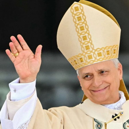 La Iglesia lanzó "Argentina con el Papa", la canción oficial para la visita de León XIV