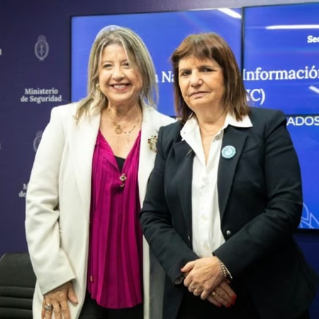 Denunciaron a Bullrich y Monteoliva por los dichos de Milei sobre la expulsión de 30.000 "terroristas"