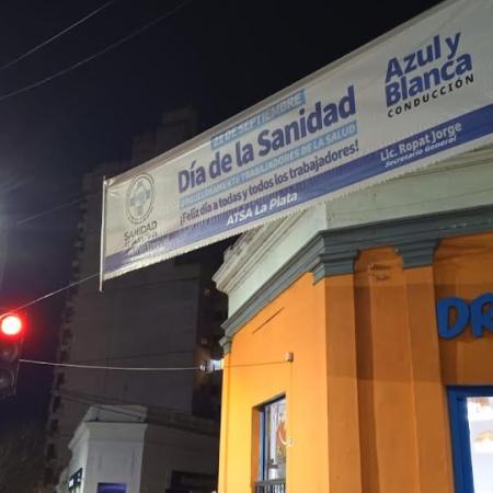 Pasacalles en La Plata para homenajear a quienes sostienen la salud