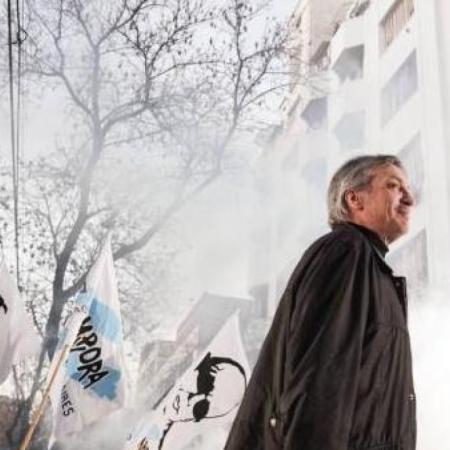 Máximo Kirchner encabezó el acto frente a la casa de Cristina