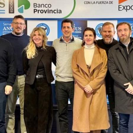 Intendentes peronistas se meten en la agenda del campo junto a Wado de Pedro