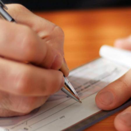 El campo rechaza las restricciones para operar con cheques