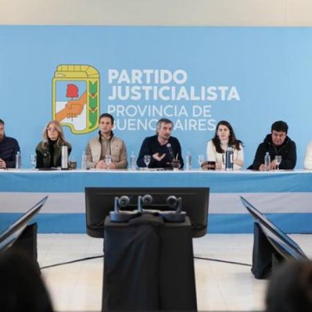 El PJ bonaerense rejuvenece su padrón y acelera el armado territorial