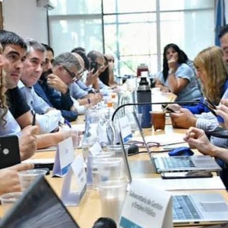 ATE apuró a Kicillof y exigió reabrir las paritarias bonaerenses