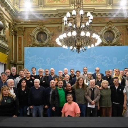 Kicillof pidió un nuevo plan nuclear y rechazó la privatización