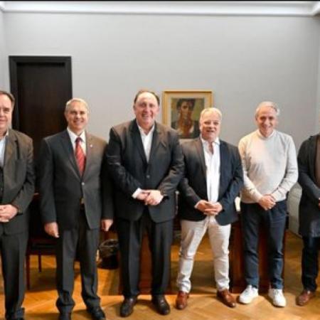 Intendentes massistas buscan alivio en el Banco Provincia