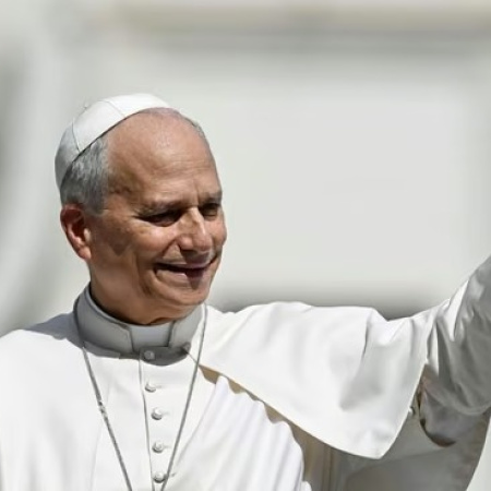 Declaran de interés provincial la visita del Papa León XIV y activan un operativo especial en Luján y Almirante Brown