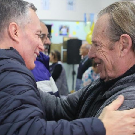 Esteban Echeverría: Gray lanza exención total de tasas para jubilados mayores de 75 años