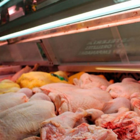 Por primera vez, el pollo le ganó a la carne vacuna en la mesa de los argentinos