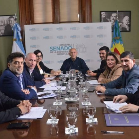 Con el impulso de Lago, el Senado avanza hacia el laboratorio bonaerense y el sistema integrado de salud