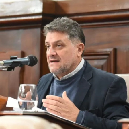 Terrenos a 5.000 dólares en La Plata: la polémica propuesta de Luis Arias para frenar la especulación