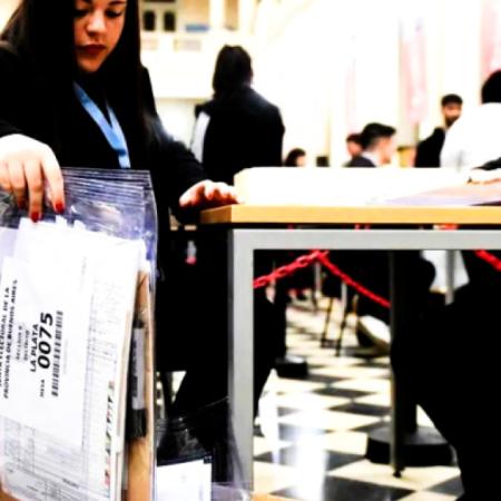 La Junta Electoral dio de baja a 20 partidos políticos