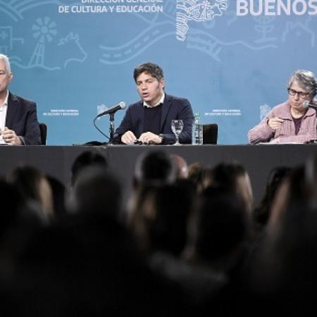 A 150 años de la Ley de Educación Común, Kicillof cruzó a Milei por el ajuste y defendió la escuela pública